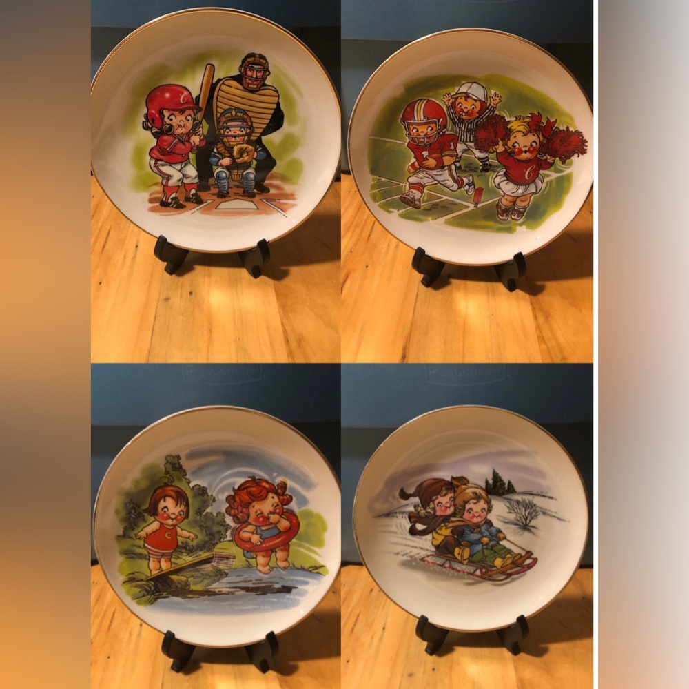 Campbell’s Soup “Kids at Play” Plates set